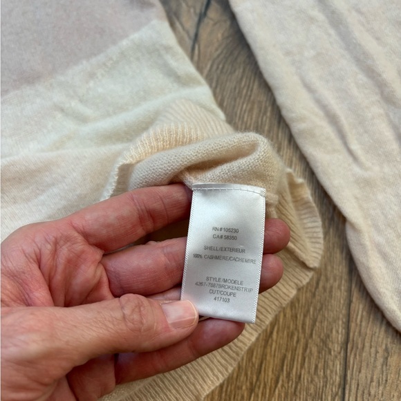 Joie Cashmere Beige Cream Pink Striped Sweater Size Large - Picture 7 of 11